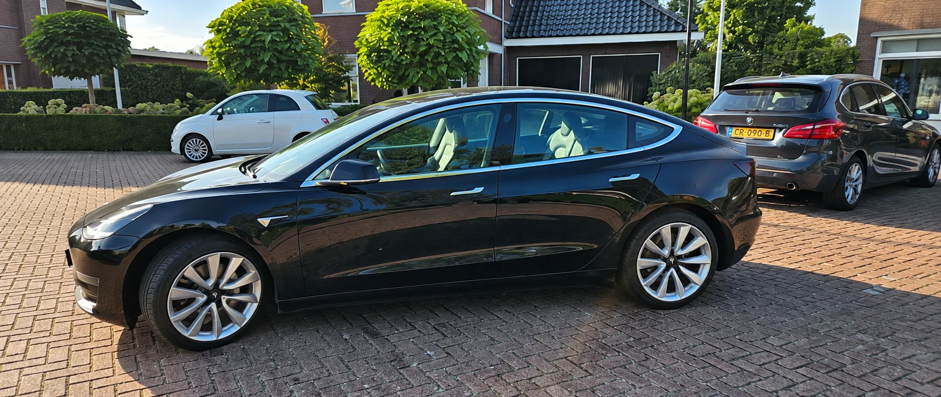 Onze Tesla voor luchthavenvervoer